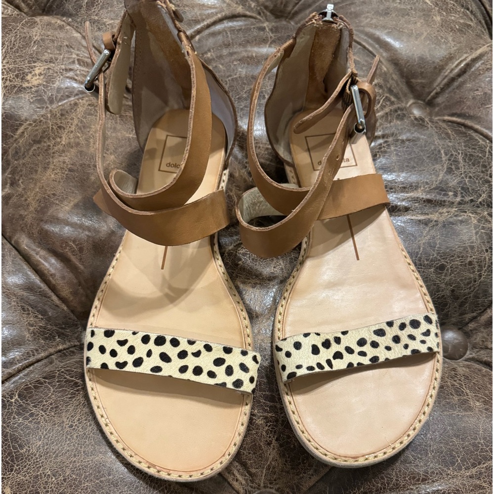 Adorable Dolce Vita Neutral Sandals Size 6.5